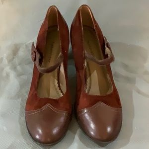 Naturalized leather and suede shoes